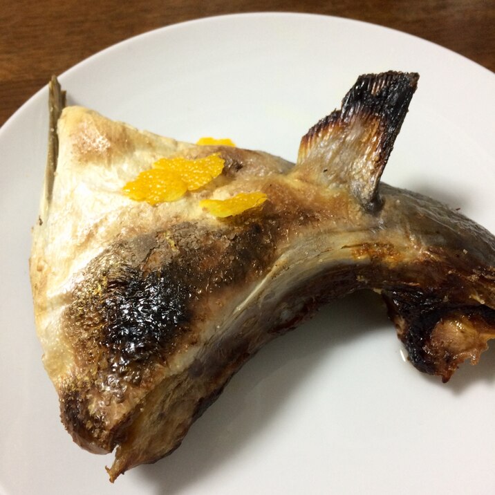 ブリカマの塩焼き 柚子風味 レシピ 作り方 By けけり 楽天レシピ ブリカマの塩焼き 柚子風味 レシピ 作り方 By けけり 楽天レシピ